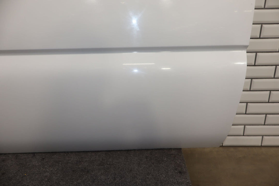 1999 - 2007 Chevrolet Tahoe Right Front Door White 50U 15017224