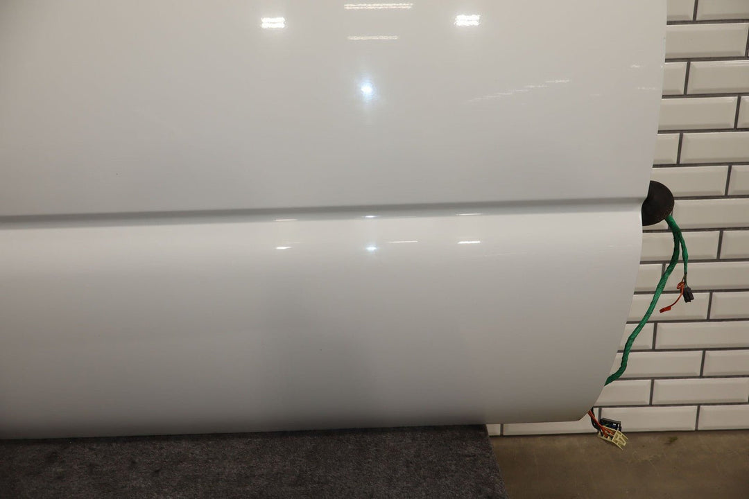 1999 - 2007 Chevrolet Tahoe Right Front Door White 50U 15017224