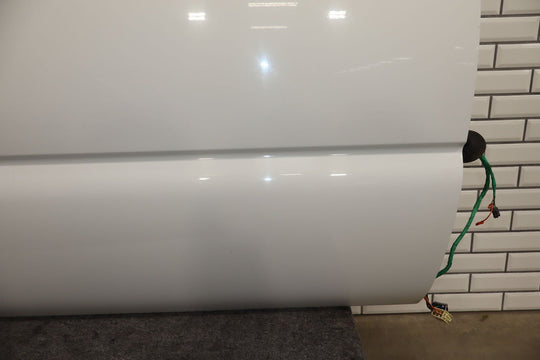 1999 - 2007 Chevrolet Tahoe Right Front Door White 50U 15017224