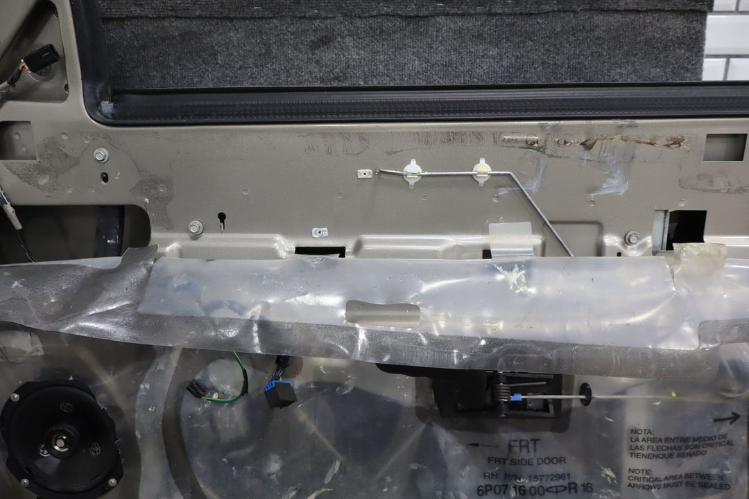 1999 - 2007 Chevy GMC GMT800 Passenger Right RH Door Shell