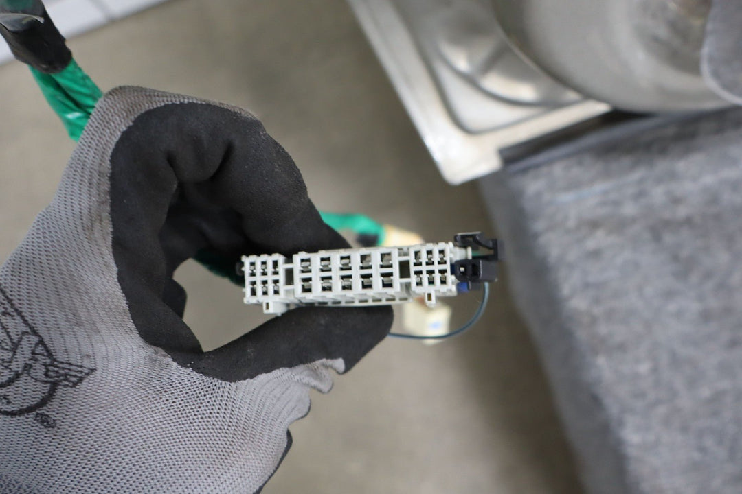 1999 - 2007 Chevy GMC GMT800 Passenger Right RH Door Shell