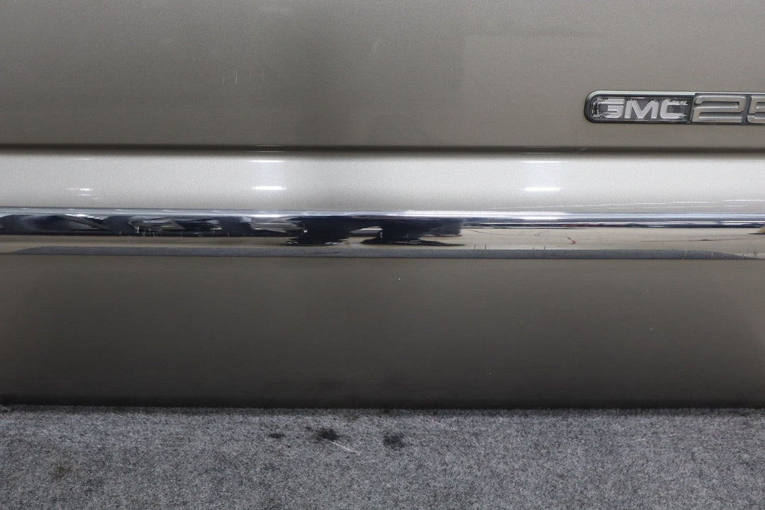 1999 - 2007 Chevy GMC GMT800 Passenger Right RH Door Shell