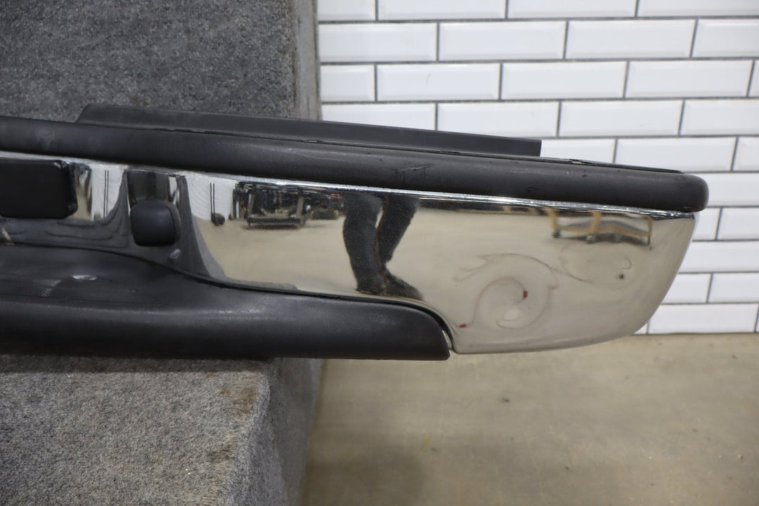 1999 - 2007 Chevy Silverado 2500 OEM Chrome Rear Bumper Assembly