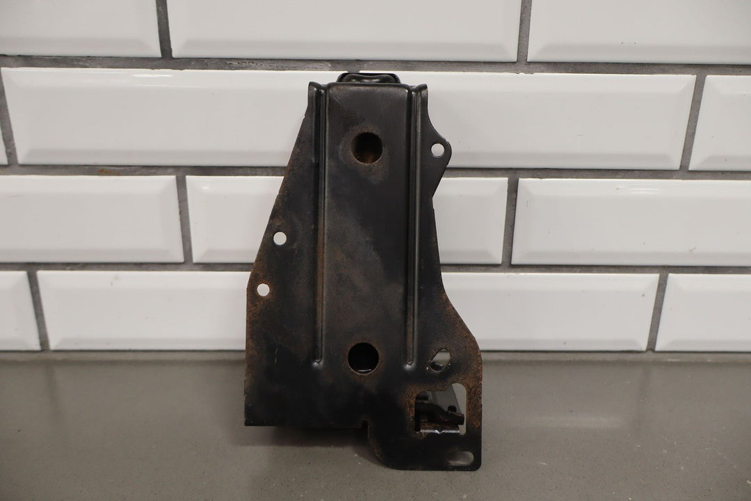 1999 - 2007 Chevy Silverado 2500HD OEM Jack and Tool Kit