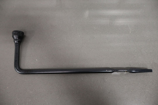 1999 - 2007 Chevy Silverado 2500HD OEM Jack and Tool Kit