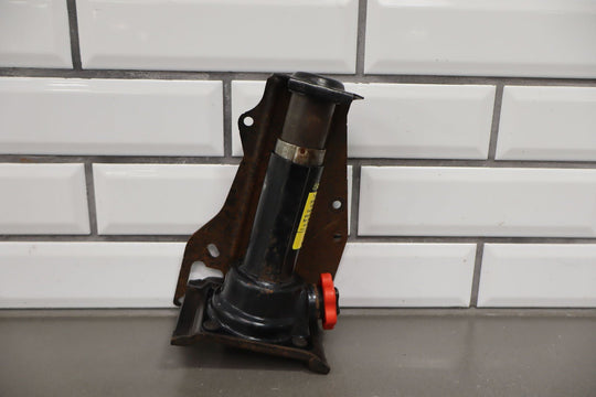 1999 - 2007 Chevy Silverado 2500HD OEM Jack and Tool Kit