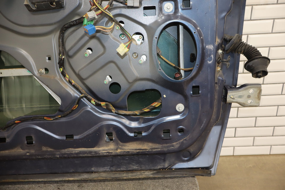1999-2007 Ford F-250 Super Duty Crew Cab Left Front Door Wedgewood Blue Rust Free