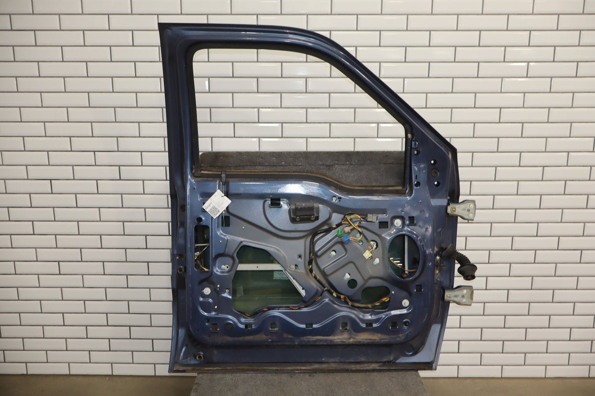 1999-2007 Ford F-250 Super Duty Crew Cab Left Front Door Wedgewood Blue Rust Free