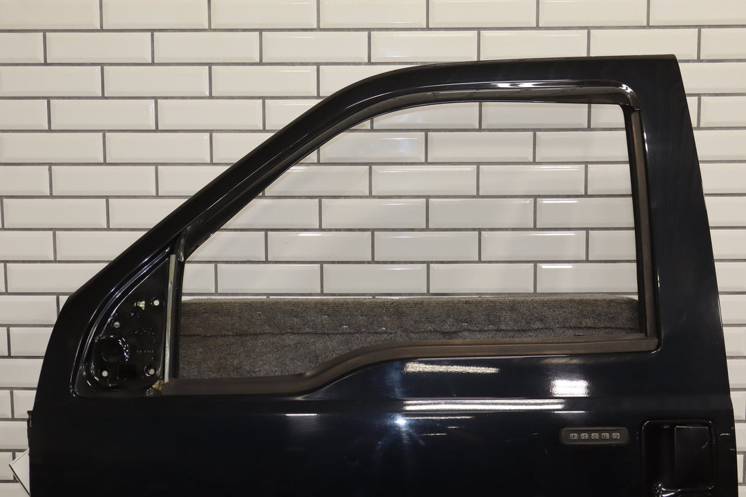 1999 - 2007 Ford F - 250 Super Duty Harley - Davidson Edition Left Front Door UD