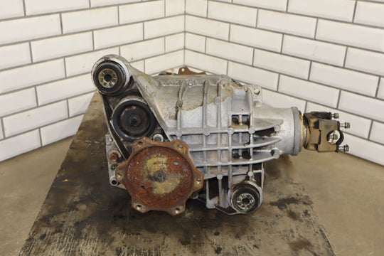 1999 - 2010 Chevy GMC 2500HD 4.10 Ratio Front Differential Carrier GT5 OEM