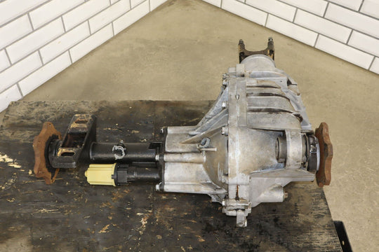 1999 - 2010 Chevy GMC 2500HD 4.10 Ratio Front Differential Carrier GT5 OEM