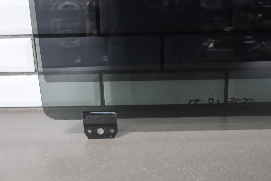 1999 - 2012 Ford F - 250 Super Duty Left Rear Door Window F81Z2625713AA OEM