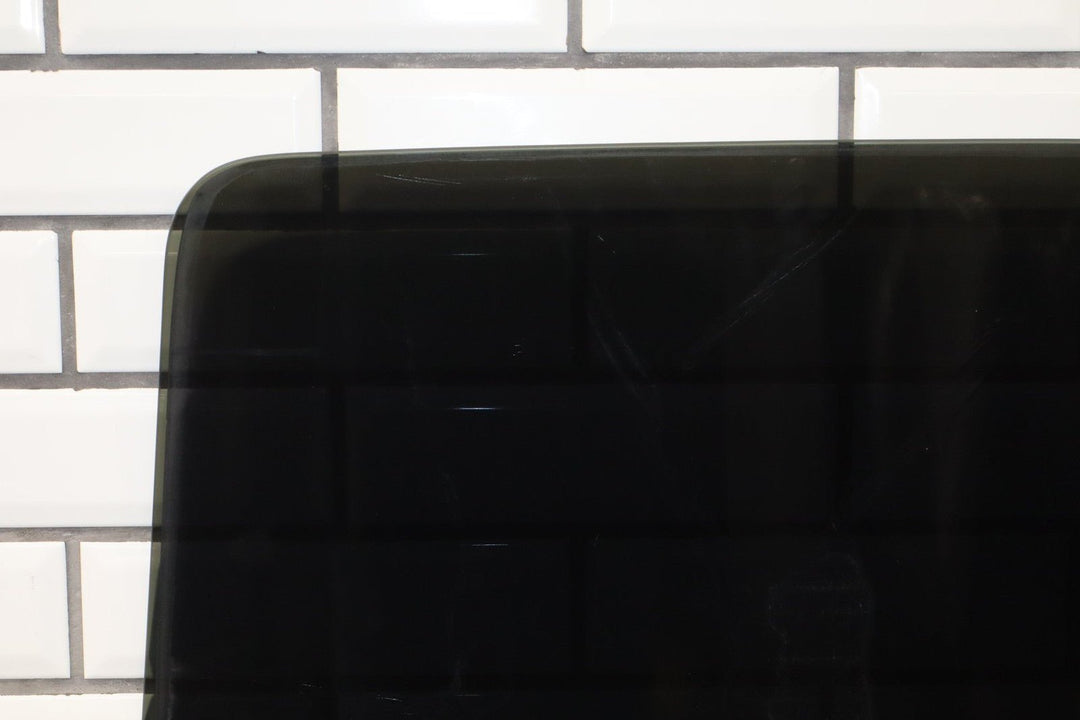 1999 - 2012 Ford F - 250 Super Duty Left Rear Door Window F81Z2625713AA OEM