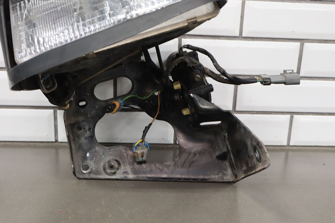 1999 C5 Corvette Right Passenger Headlamp W/Cap Motor