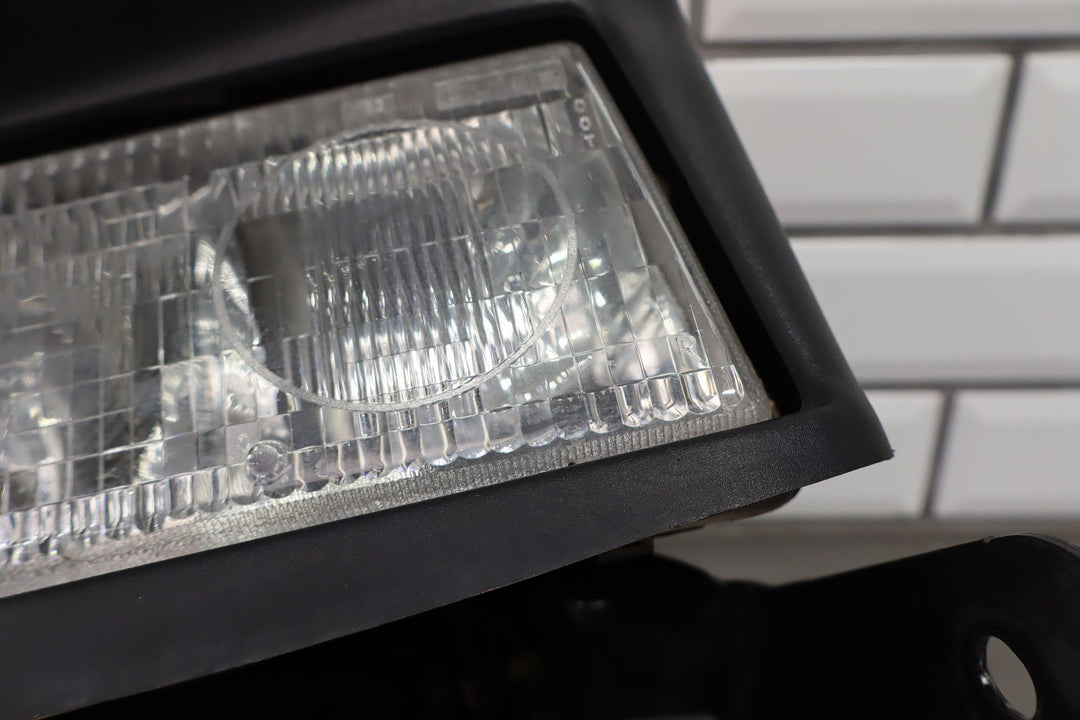 1999 C5 Corvette Right Passenger Headlamp W/Cap Motor