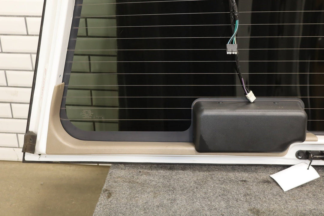 1999 Cadillac Escalade Back Window