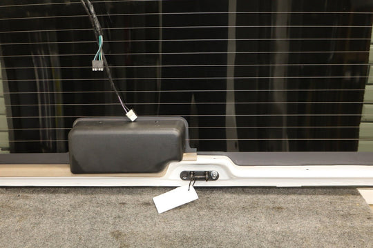 1999 Cadillac Escalade Back Window