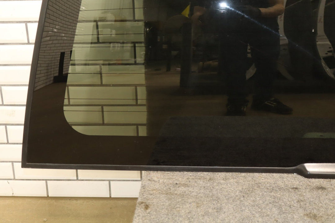 1999 Cadillac Escalade Back Window