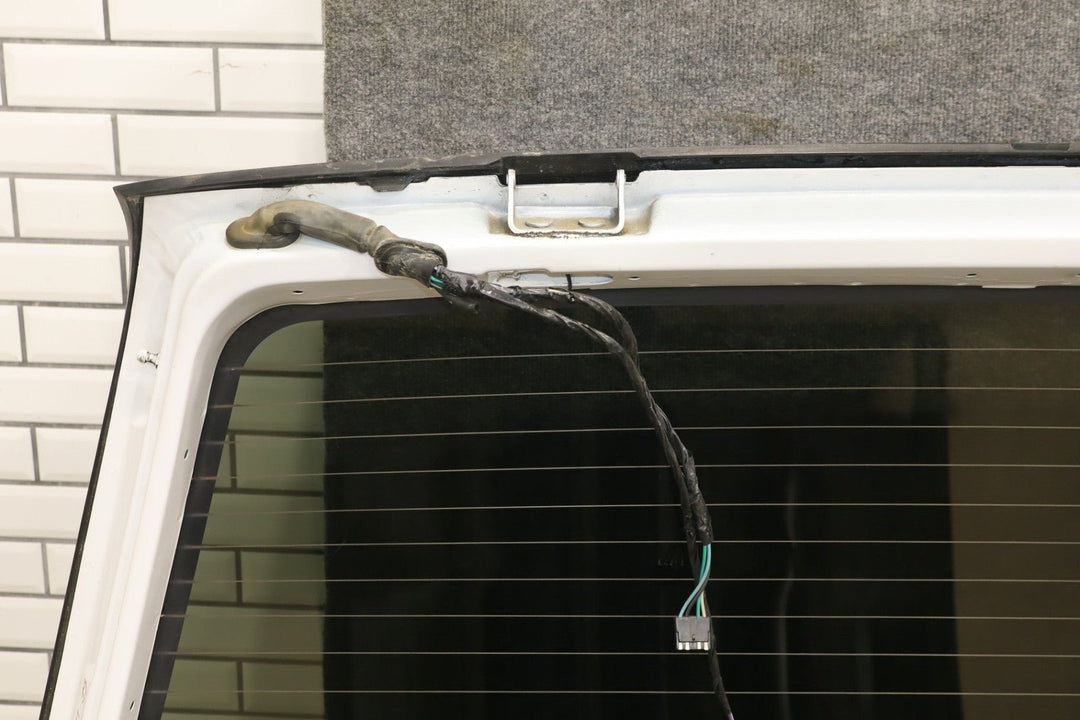 1999 Cadillac Escalade Back Window