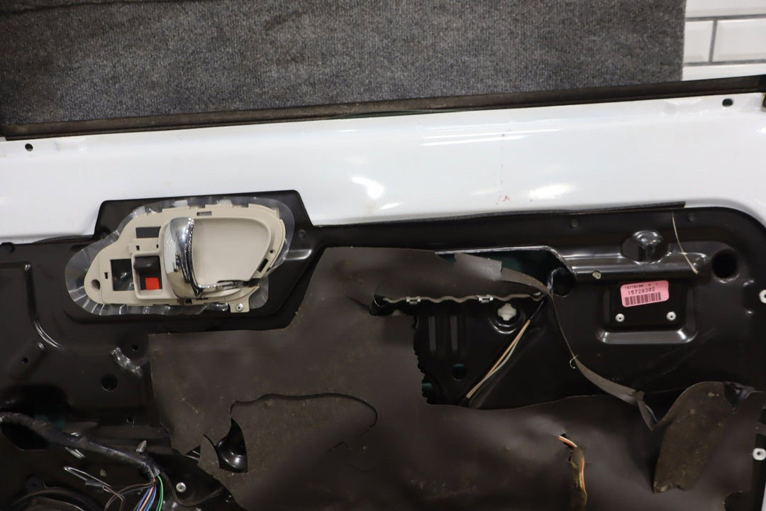 1999 Cadillac Escalade Right Front Door