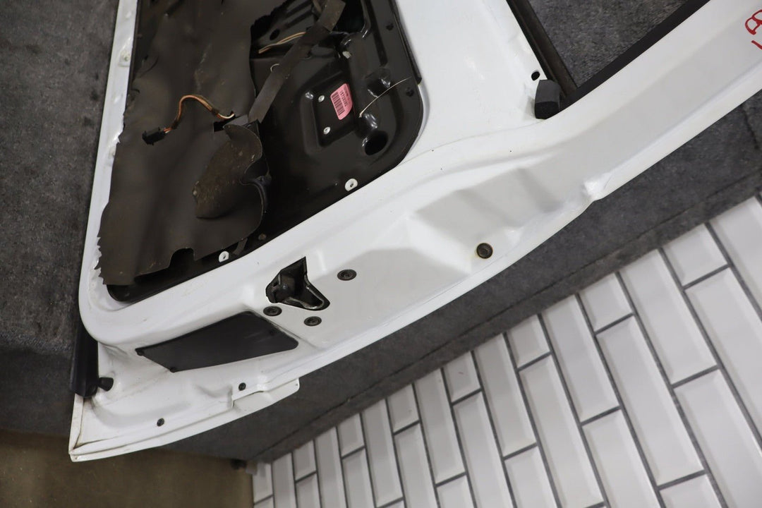 1999 Cadillac Escalade Right Front Door