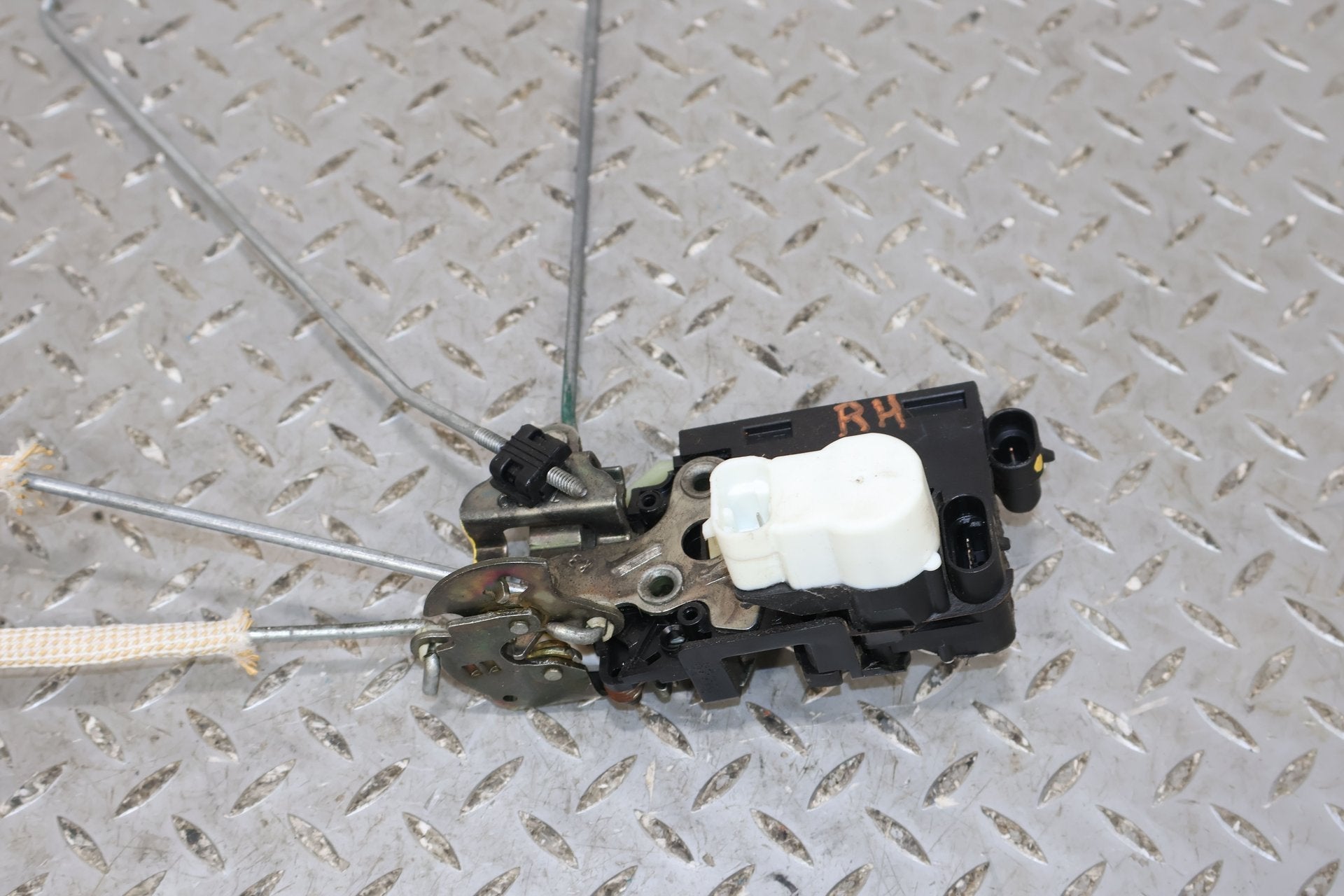 1999 Chevrolet Corvette- Right Front Door Latch