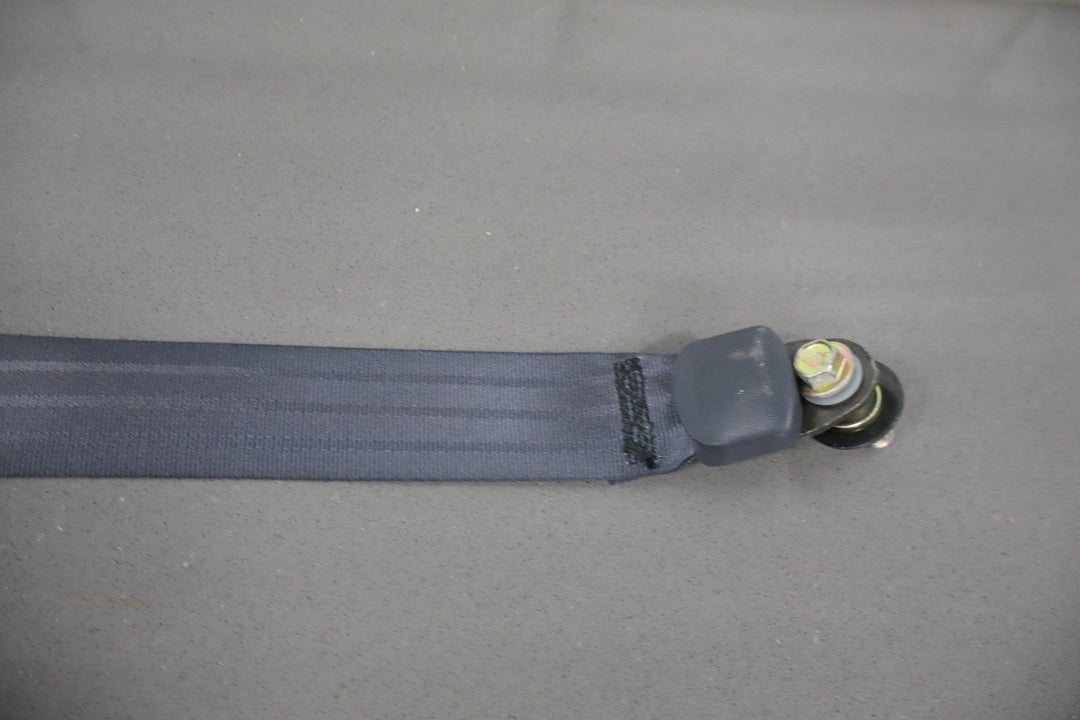 1999 Honda CR - V Right Front Seat Belt Charcoal