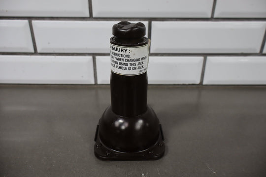 1999 Isuzu Trooper Jack OEM