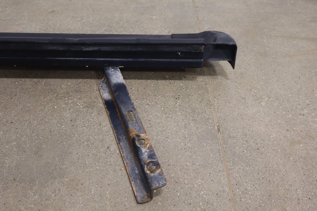 1999 Isuzu Trooper Left Running Board OEM
