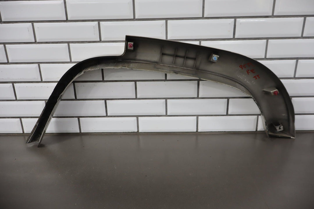 1999 Isuzu Trooper Limited Right Rear Wheel Arch Moulding