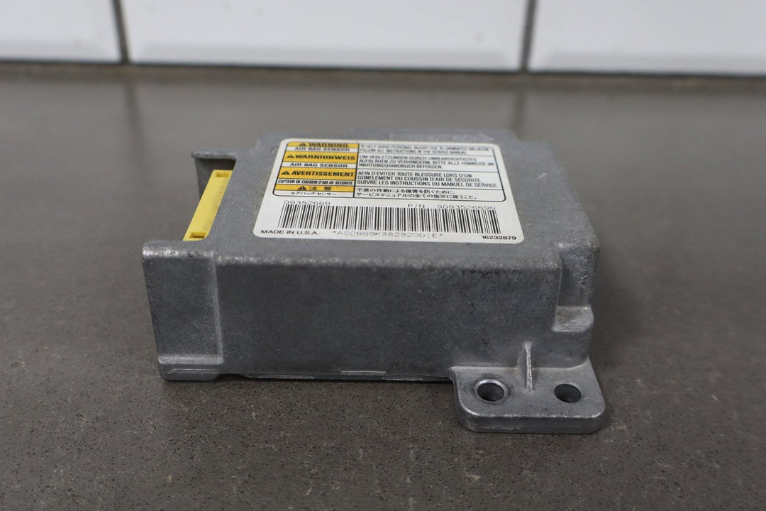 1999 Isuzu Trooper SRS Computer OEM