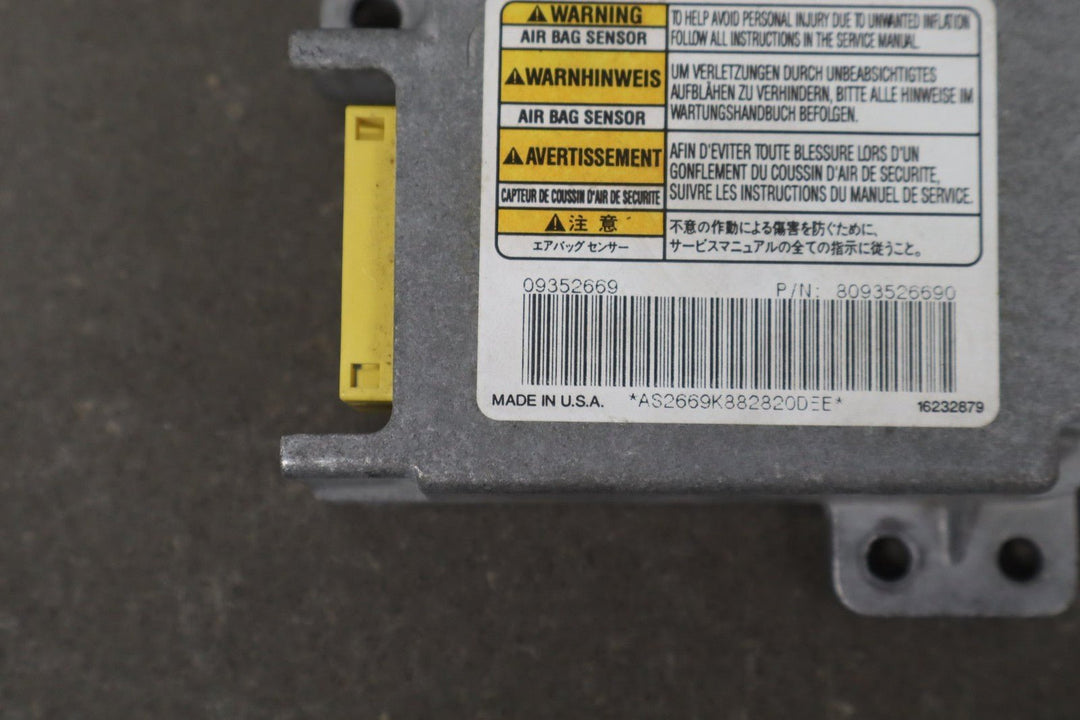 1999 Isuzu Trooper SRS Computer OEM