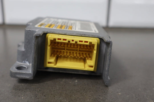 1999 Isuzu Trooper SRS Computer OEM