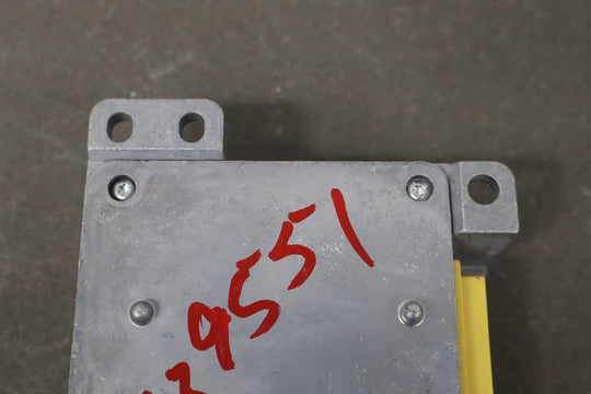 1999 Isuzu Trooper SRS Computer OEM