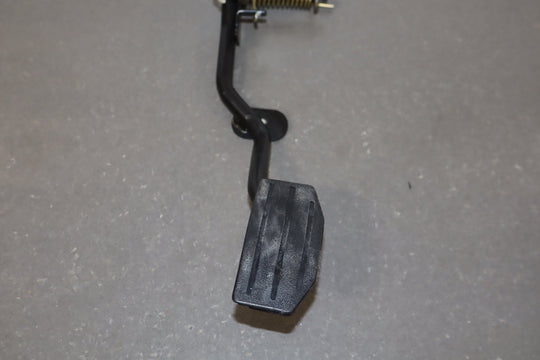 1999 Isuzu Trooper Throttle, Brake Pedals OEM