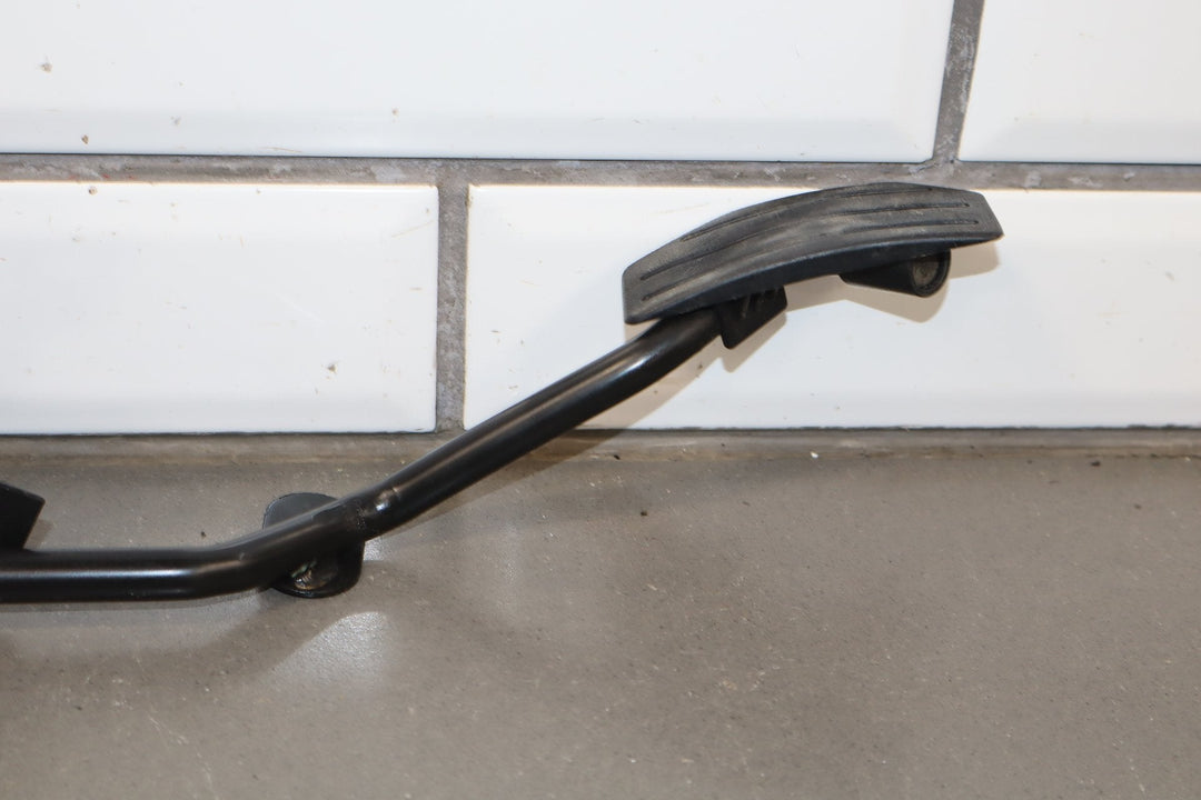 1999 Isuzu Trooper Throttle, Brake Pedals OEM