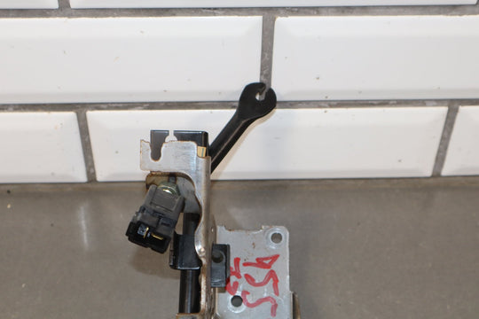 1999 Isuzu Trooper Throttle, Brake Pedals OEM
