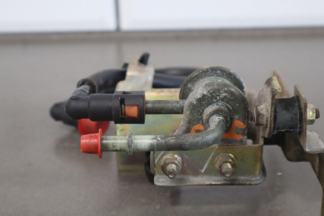 1999 Mazda Miata NB Fuel Pressure Regulator - Functions Properly