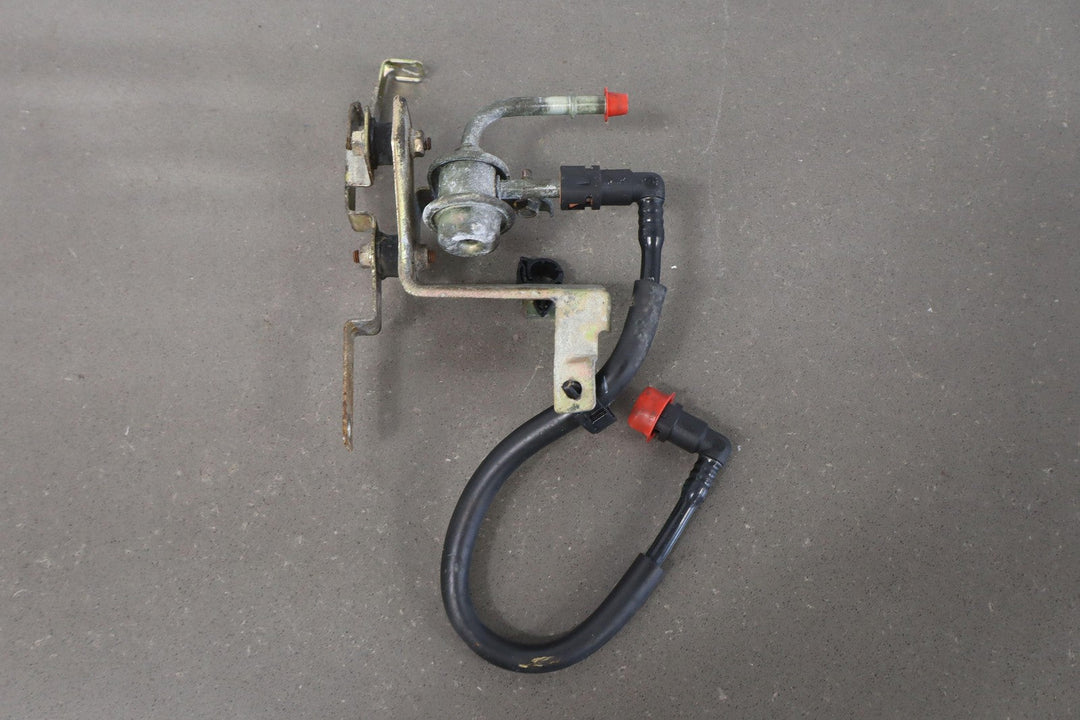 1999 Mazda Miata NB Fuel Pressure Regulator - Functions Properly