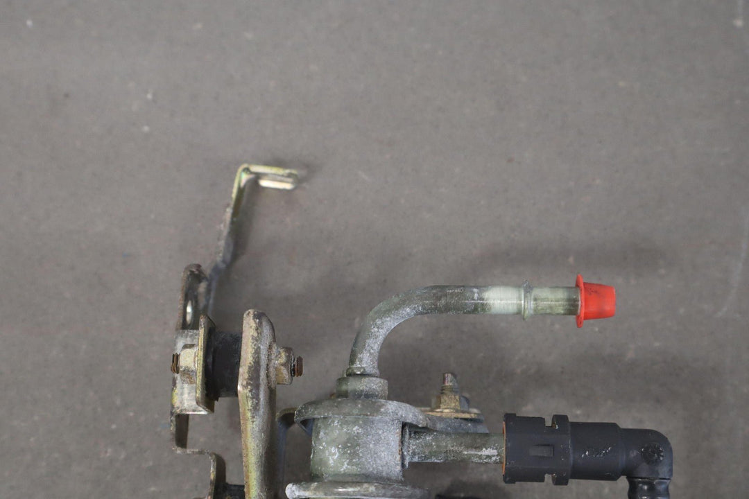 1999 Mazda Miata NB Fuel Pressure Regulator - Functions Properly