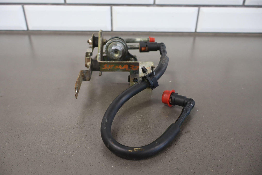 1999 Mazda Miata NB Fuel Pressure Regulator - Functions Properly