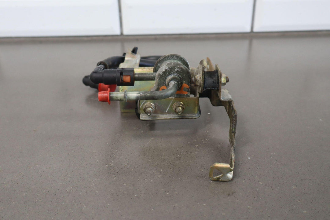 1999 Mazda Miata NB Fuel Pressure Regulator - Functions Properly