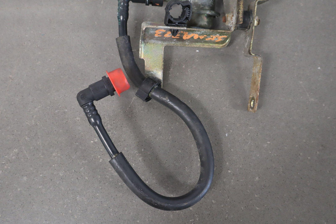 1999 Mazda Miata NB Fuel Pressure Regulator - Functions Properly