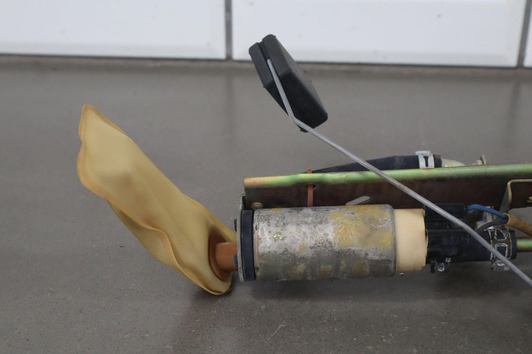 1999 Mazda Miata NB Gasoline Fuel Pump