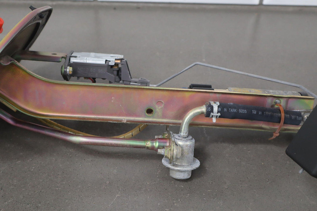 1999 Mazda Miata NB Gasoline Fuel Pump