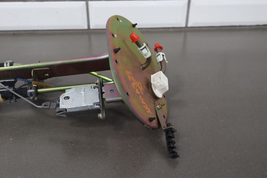 1999 Mazda Miata NB Gasoline Fuel Pump