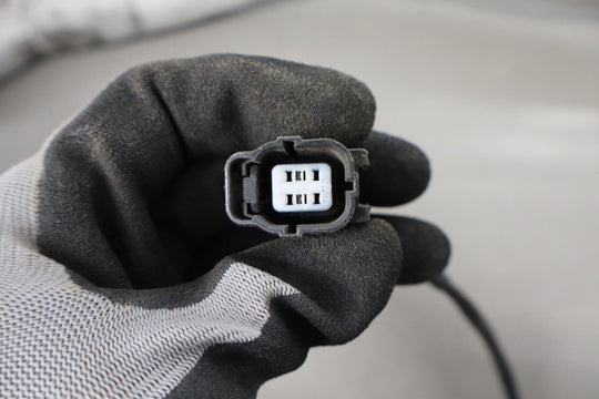 1999 Mazda MX - 5 Miata Exhaust Manifold