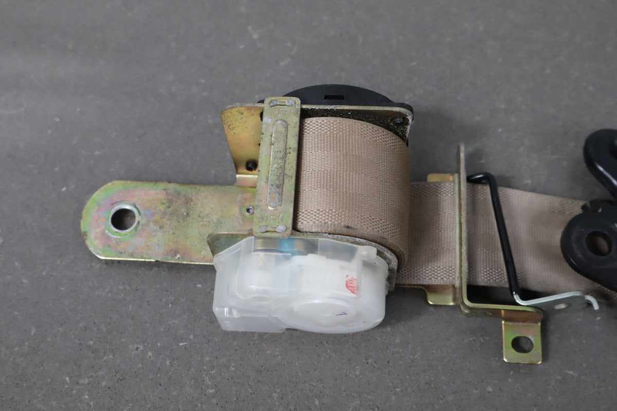 1999 Mitsubishi Eclipse Spyder GS Right Front Seat Belt Retractor