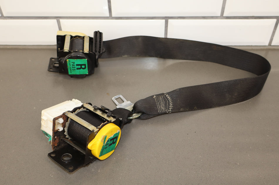 2001 Chevrolet Corvette- Front Seat Belt
