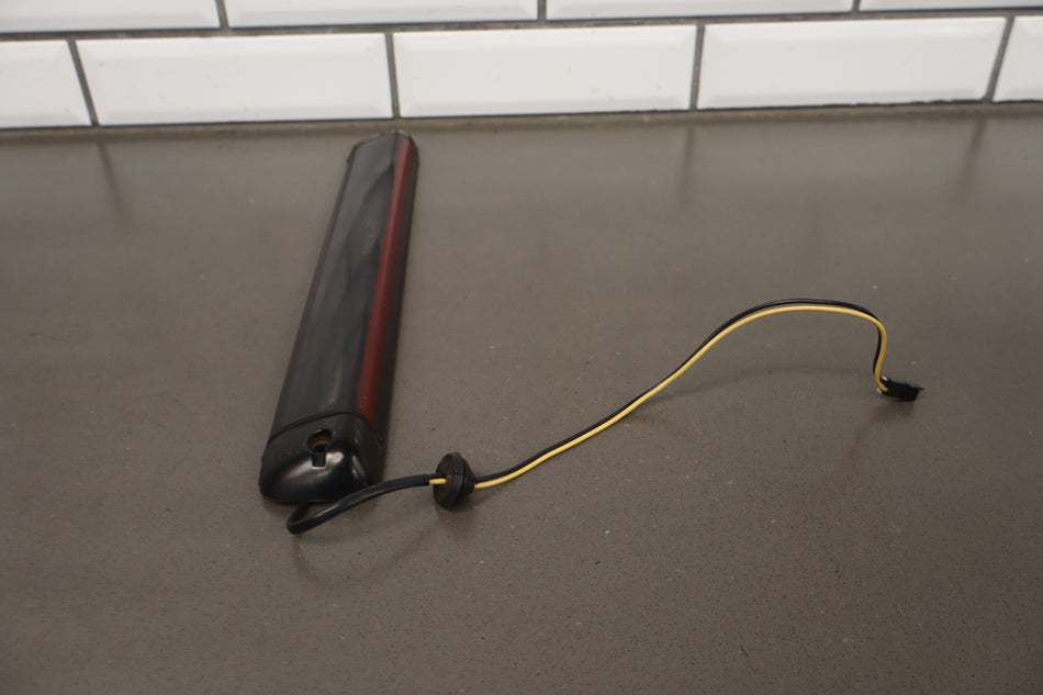 2008 Hummer H2 3rd Brake Light 15145321